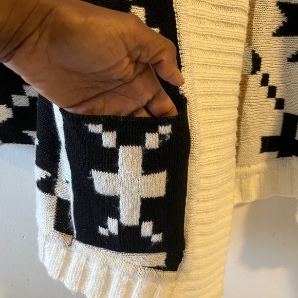 Free People Jen's Pirate Booty La Croix Cardigan Tribal Print Bell Sleeve M/L - Picture 10 of 15